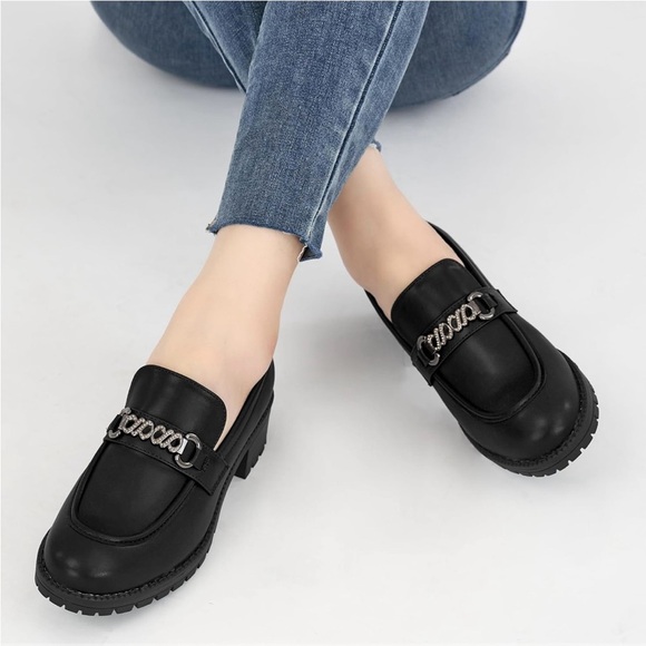 Black Leather Loafers with Chain Detail - Picture 6 of 6